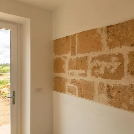 Airport Bedrooms 3*