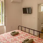 Airport Bedrooms 3* אלגהרו
