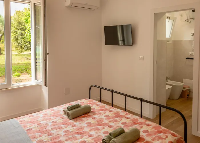 Airport Bedrooms 3* Alghero